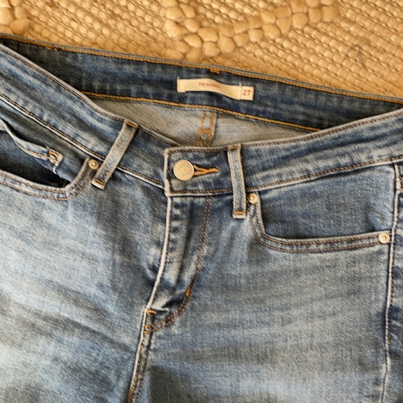 Levi’s Denim - Picture 2 of 6